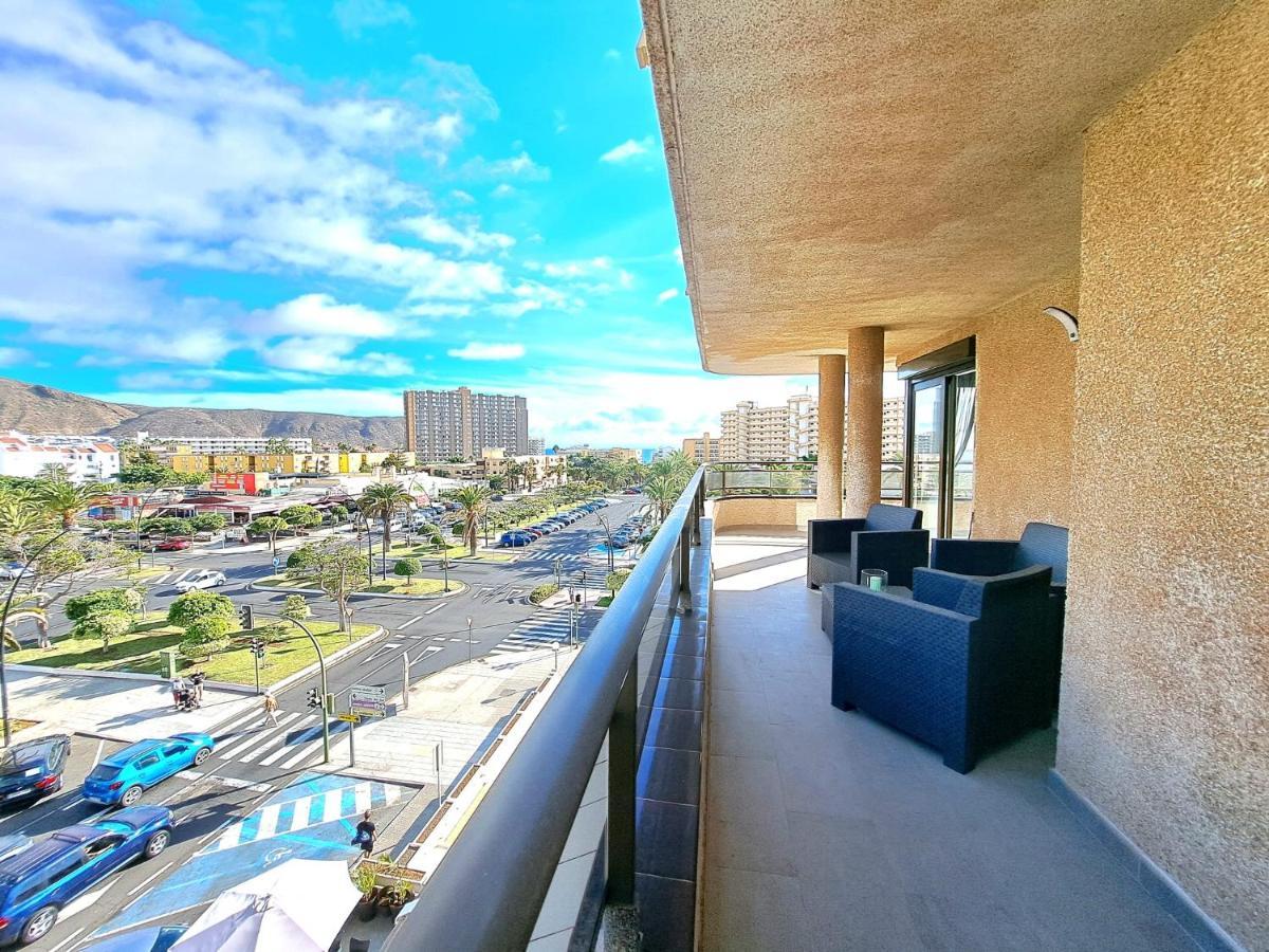 Newly Reformed 2 Bedroom Apartment In The Center Of Los Cristianos ロスクリスティアーノス エクステリア 写真