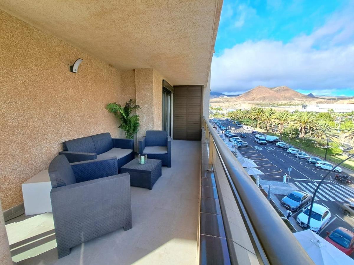 Newly Reformed 2 Bedroom Apartment In The Center Of Los Cristianos ロスクリスティアーノス エクステリア 写真