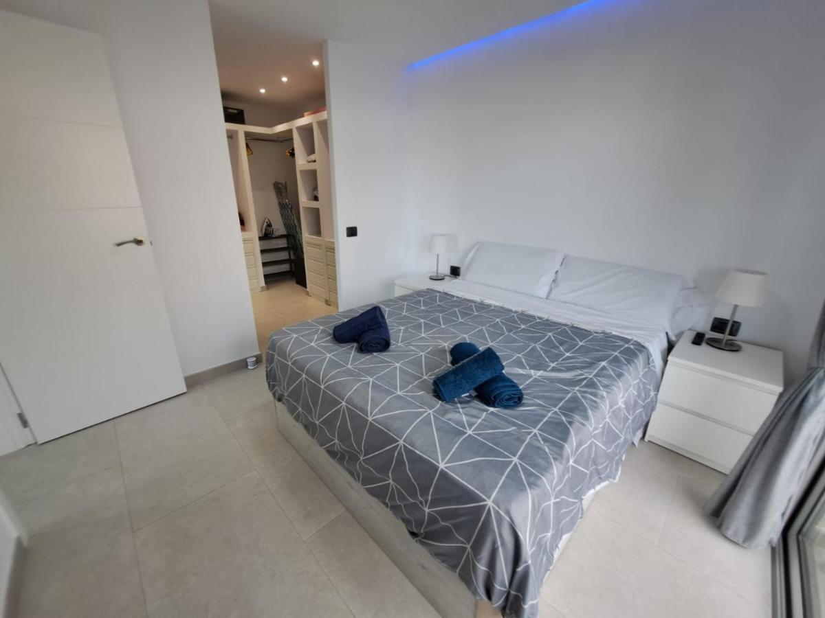 Newly Reformed 2 Bedroom Apartment In The Center Of Los Cristianos ロスクリスティアーノス エクステリア 写真