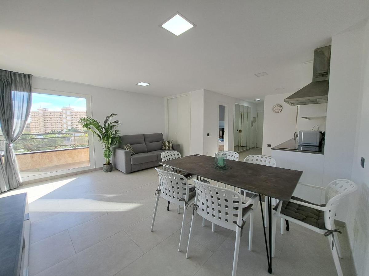 Newly Reformed 2 Bedroom Apartment In The Center Of Los Cristianos ロスクリスティアーノス エクステリア 写真